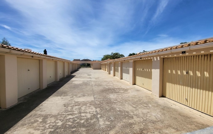 Garage PORTIRAGNES-PLAGE 17 m2 36 200 € Garage PORTIRAGNES-PLAGE 17 m2 36 200 €
